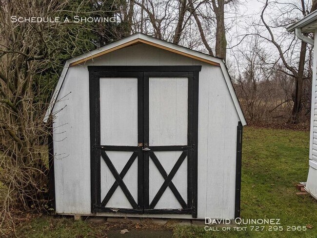 Building Photo - 3902 Lockport Olcott Rd