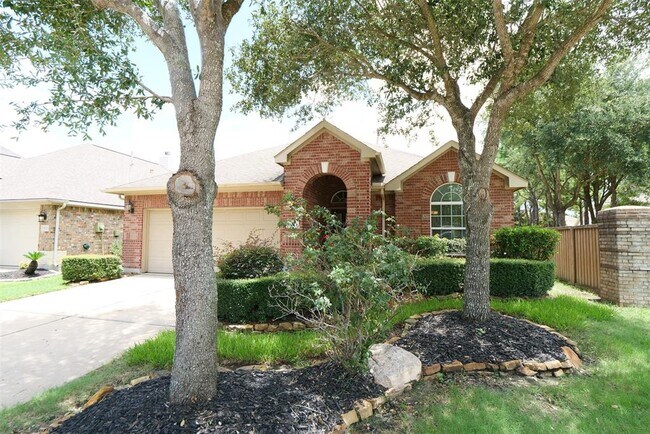 Building Photo - 6123 Summerfield Glade Ln