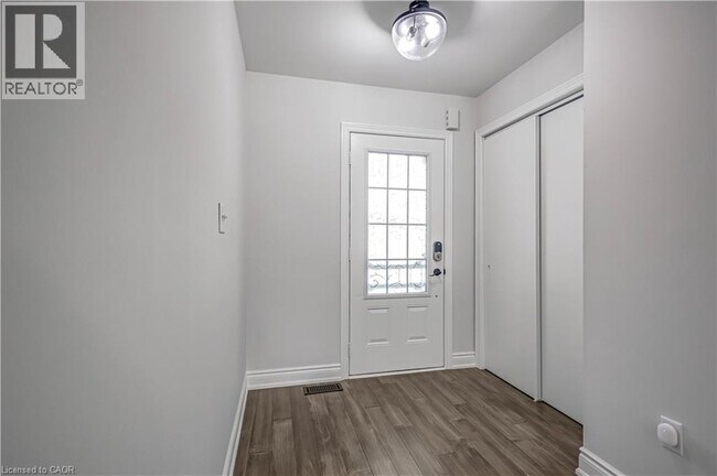 Photo du bâtiment - 76 Blue Sky Trail