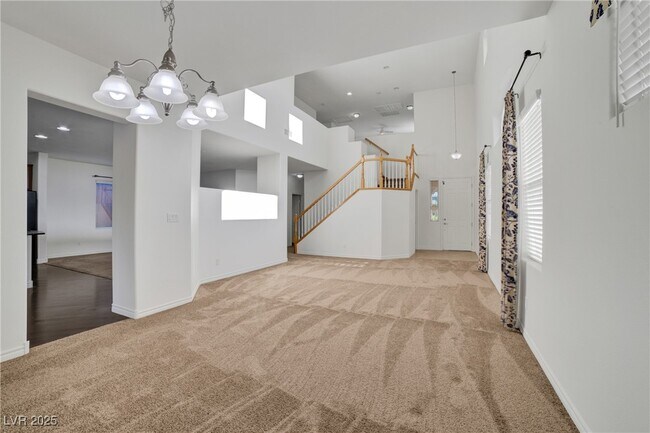 Building Photo - 7425 Glorious Sun Dr