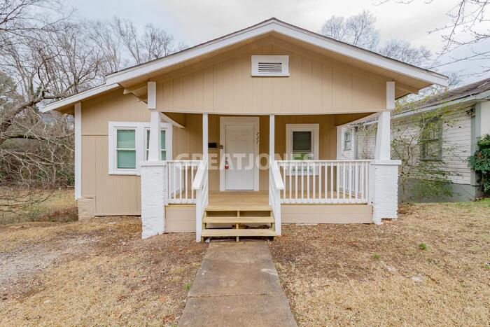 Primary Photo - 727 83rd Pl S