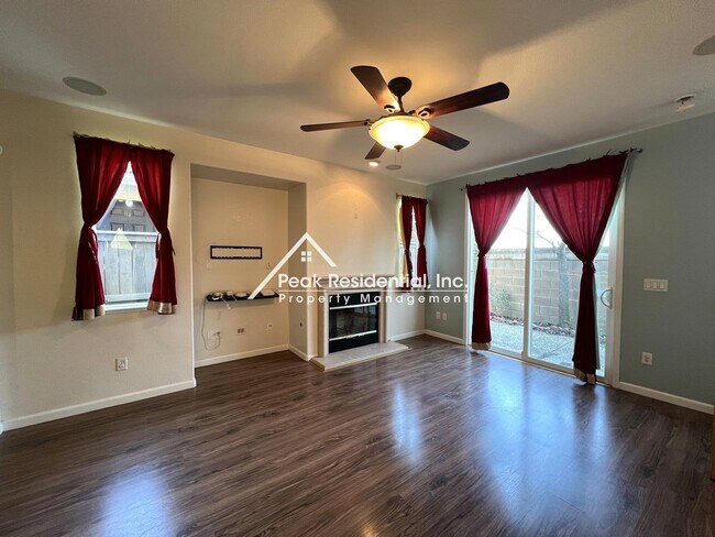 Foto del edificio - North Natomas 3bd/2.5ba House with 2 Car Garage