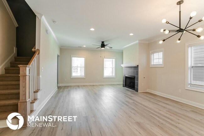 Foto del edificio - 8502 Sharonbrook Dr