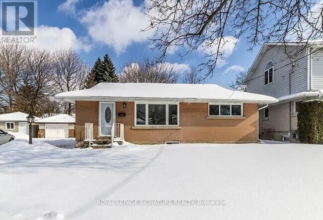 Photo du bâtiment - 116 Siebert Ave