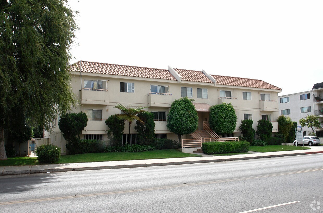 Building Photo - 14758 Magnolia Blvd