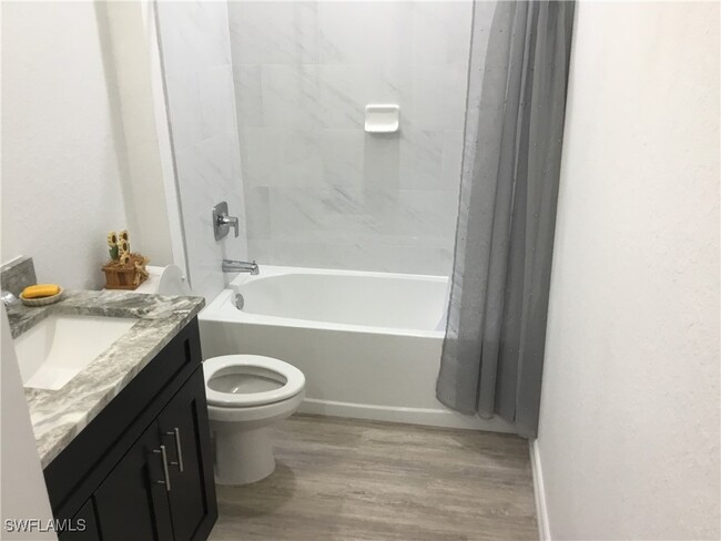 Foto del edificio - 428 NW 6th Terrace