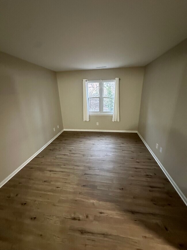 Foto del edificio - 8 Cedar Ave