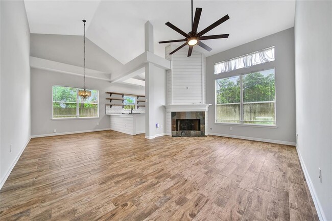 Building Photo - 1303 Chesterpoint Dr