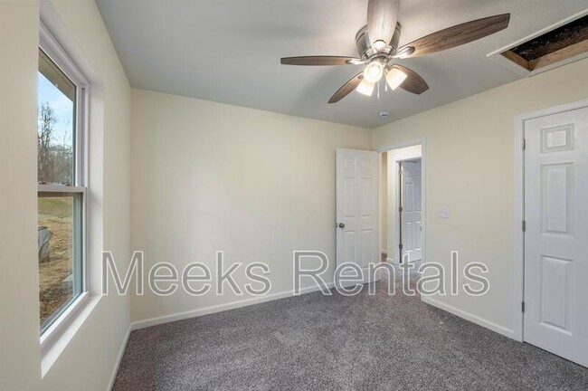 Foto del edificio - 25 Cottage Ln