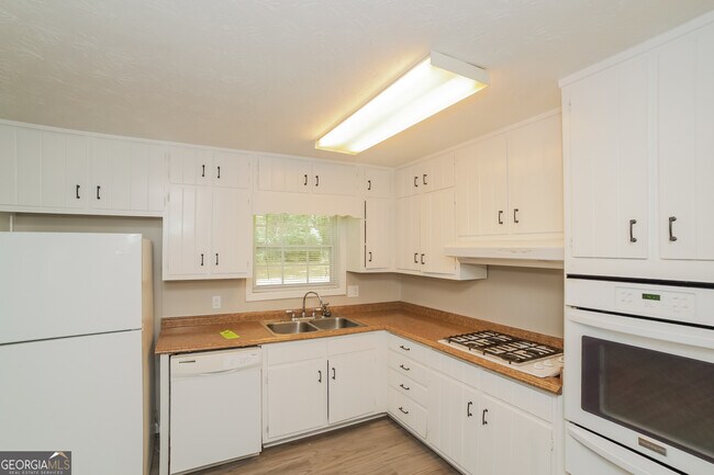 Foto del edificio - 608 Upland Ridge Dr NW