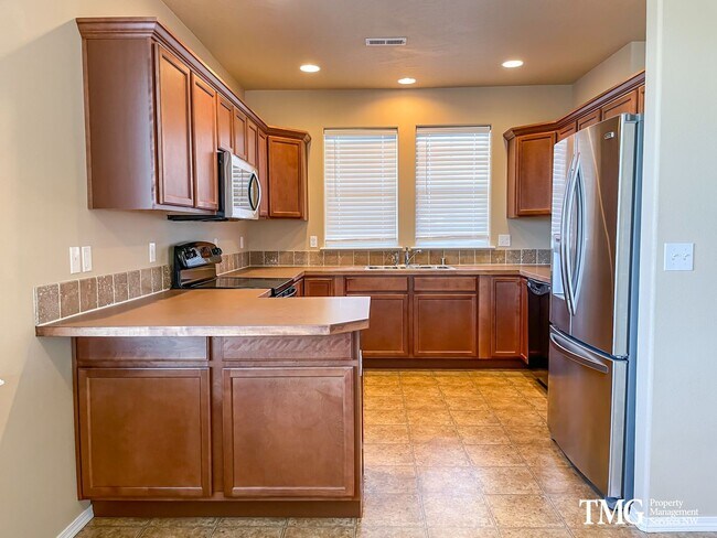 Foto del edificio - Gorgeous Ranch on Huge Lot!