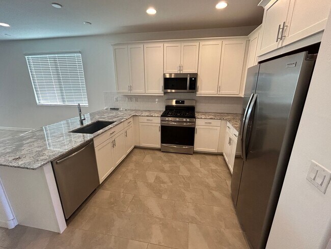 Foto del edificio - 24551 N 169th Dr