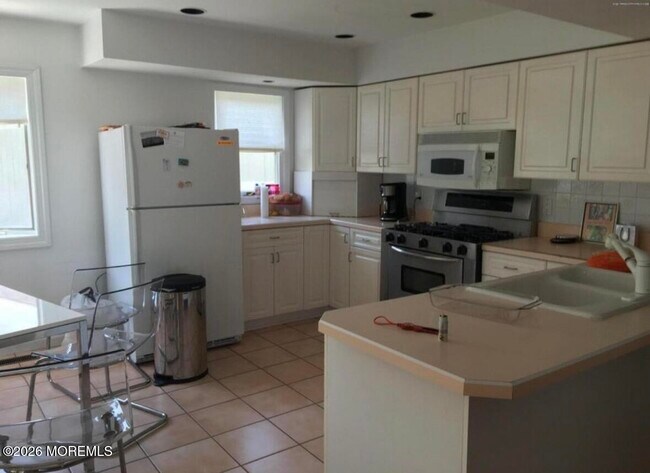 Foto del edificio - 229 Overbrook Ave