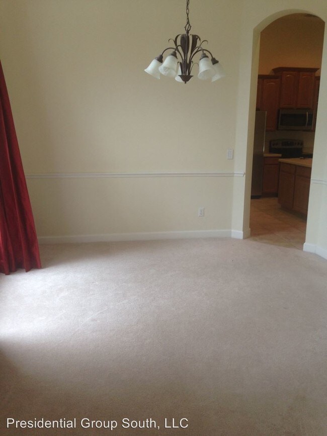 Foto del edificio - 16214 Birchwood Way