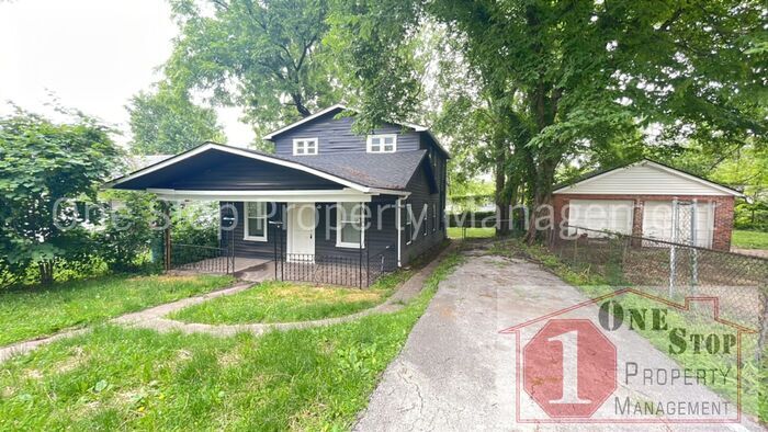 Primary Photo - Beautiful 2 Bedroom 1 Bathroom in Independ...