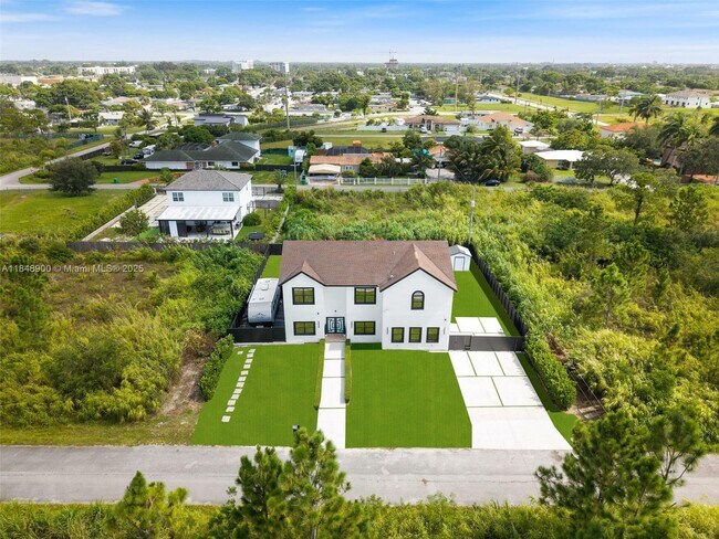 Foto del edificio - 11761 SW 226th Terrace