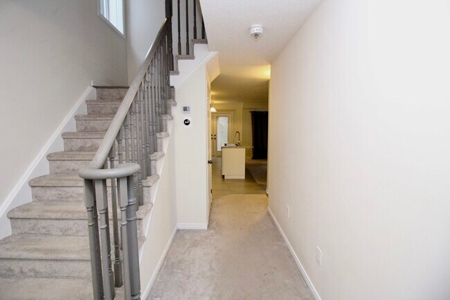Building Photo - 7678 Buckeye Cres