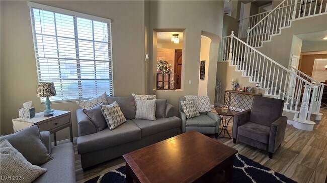 Foto del edificio - 9195 Arbor Glen St