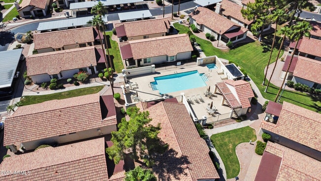 Foto del edificio - 1120 N Val Vista Dr