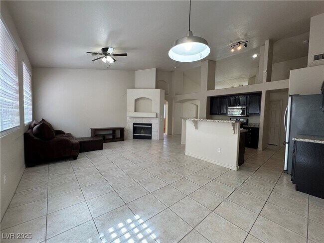 Foto del edificio - 1323 Dream Valley St