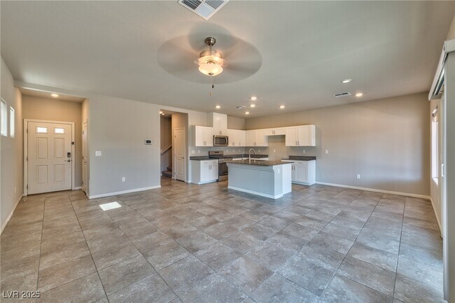 Building Photo - 3939 Lambent Ave