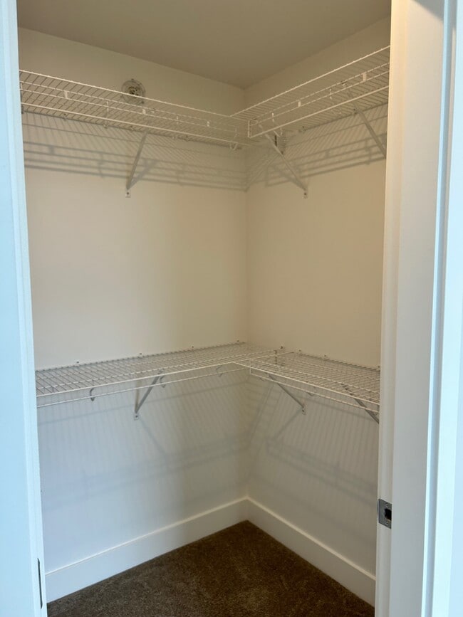 Photo du bâtiment - 45500-45500 Campus Dr