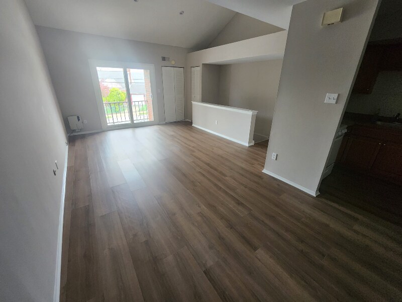 Foto principal - 7758 Rockwell Ave