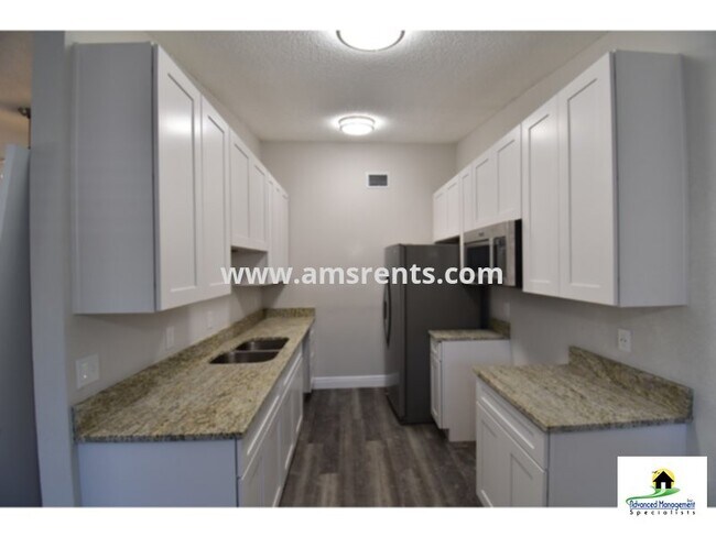 Building Photo - 3/2 Villa In Winter Park~Great Location~