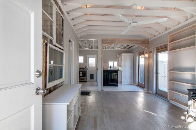Building Photo - A North Park Gem! Remodeled! One of a kind...
