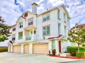 Building Photo - 820 Harbor Cliff Way