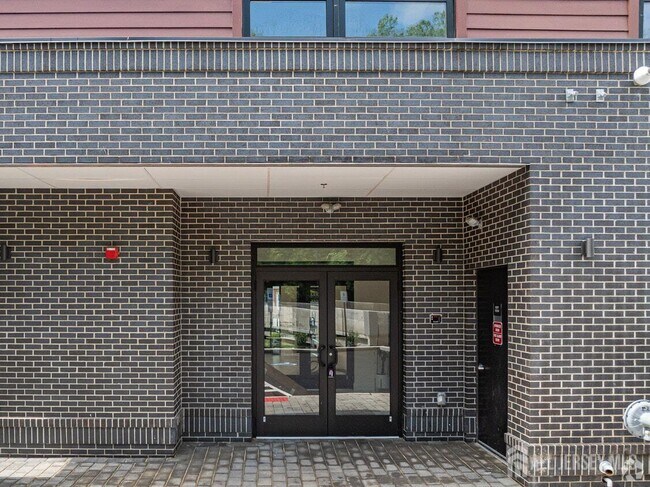 Building Photo - 745 Bound Brook Rd