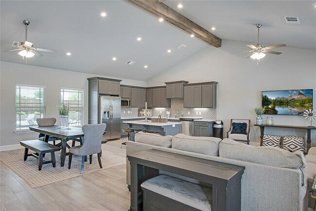 Foto del edificio - 12733 NW 2nd St