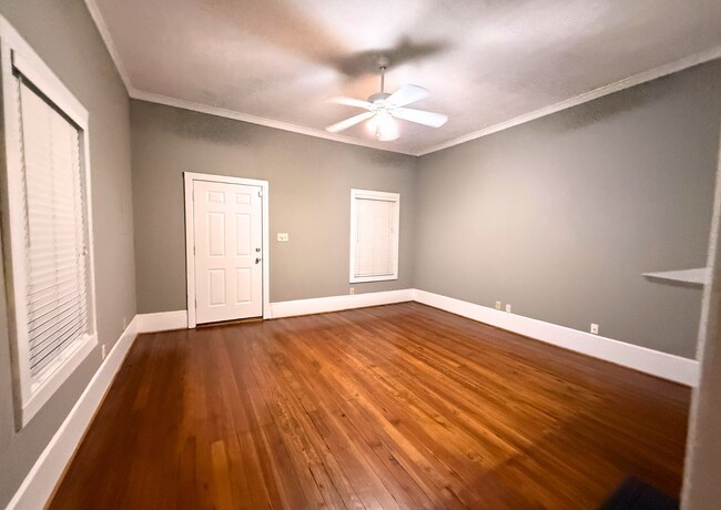 Foto del edificio - 1003 Curran St NW