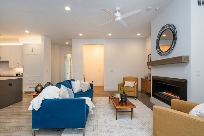 Foto del edificio - Welcome To The Sophia - Your Perfect Retreat in Historic Druid Hills!