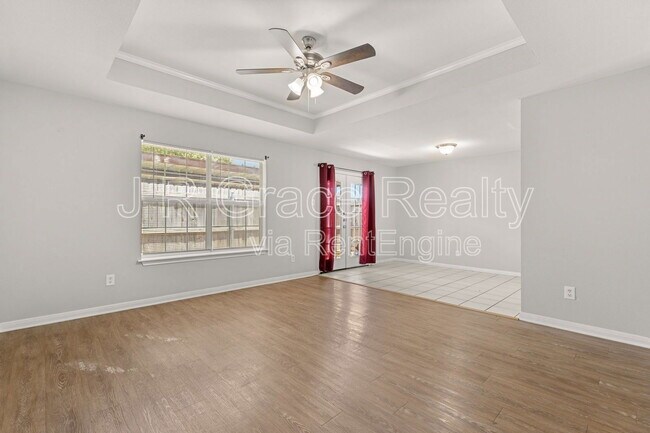 Foto del edificio - 10217 Hyacinth Ln