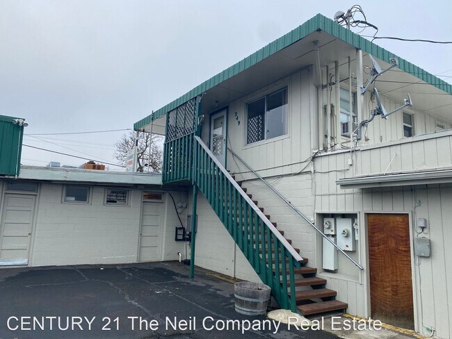 Building Photo - 3 br, 1 bath House - 249 NE Garden Valley