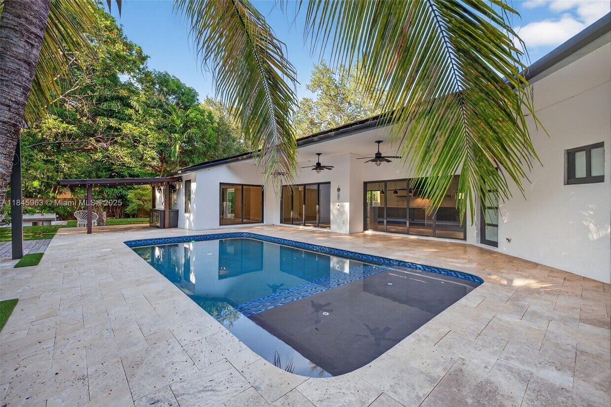 Foto principal - 1511 SW 30th Pl