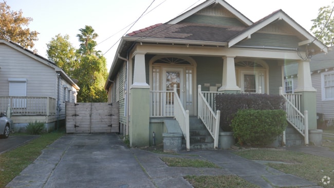 Building Photo - 2548 Myrtle St