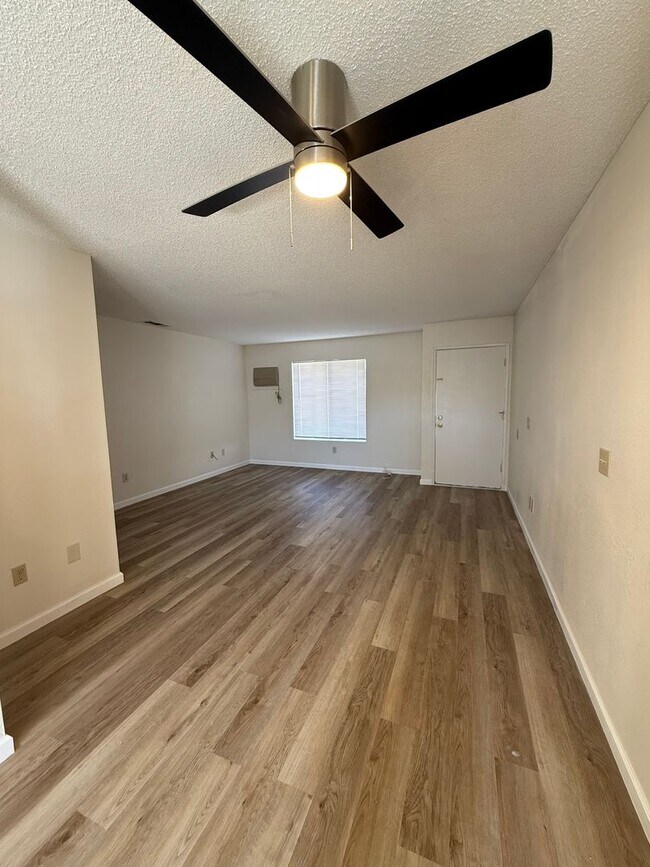 Foto del edificio - 73615 Sun Valley Dr