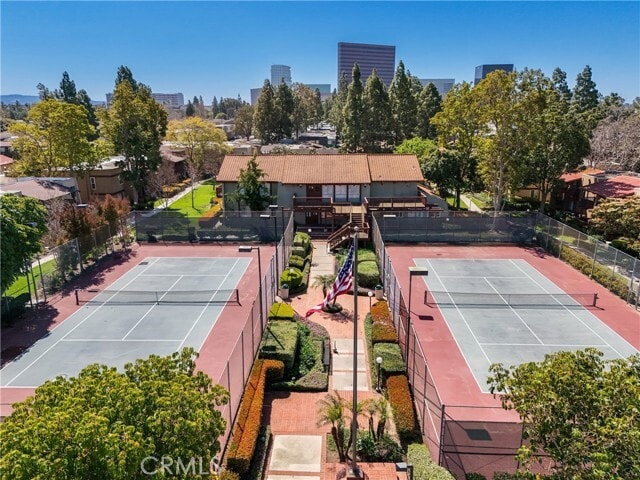 Building Photo - 1030 W MacArthur Blvd