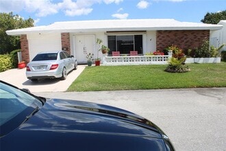 Building Photo - 7204 NW 71st Ave