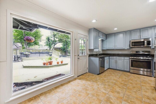 Foto del edificio - 5329 Judalon Ln