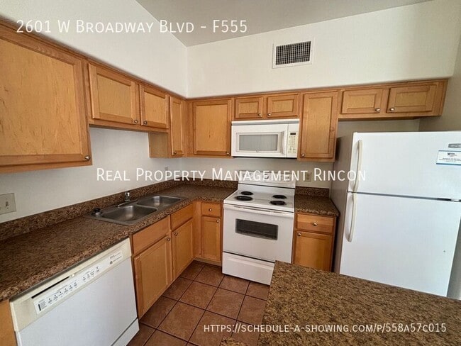 Foto del edificio - 2601 W Broadway Blvd