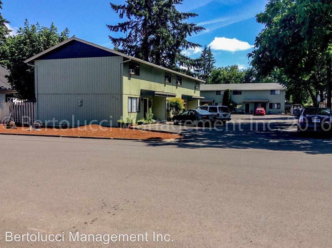 Foto principal - 410 S Knott St