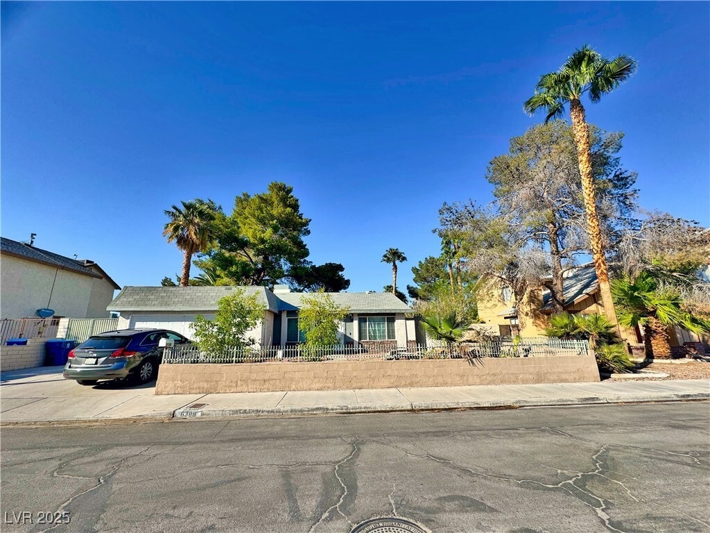 Primary Photo - 6388 Mockingbird Ln