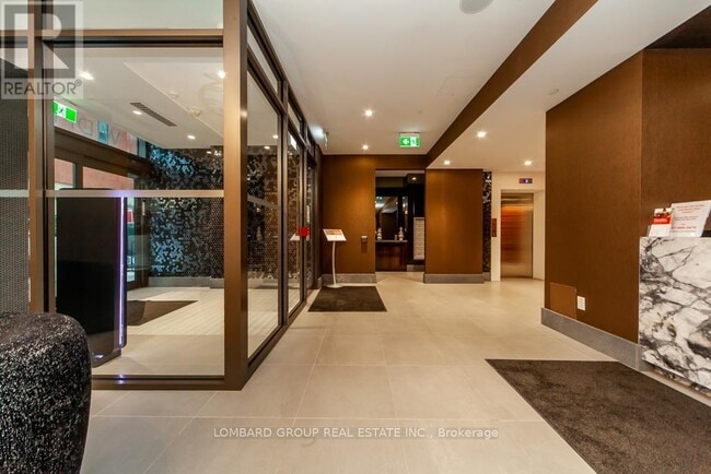 Building Photo - 28 Widmer St