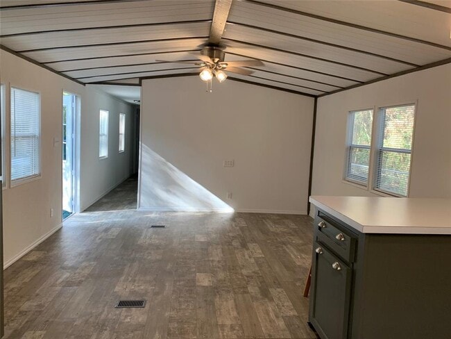 Building Photo - 6432 Longmire Rd