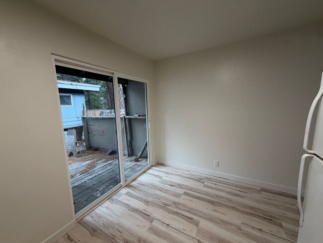Building Photo - 2465 Ponderosa St