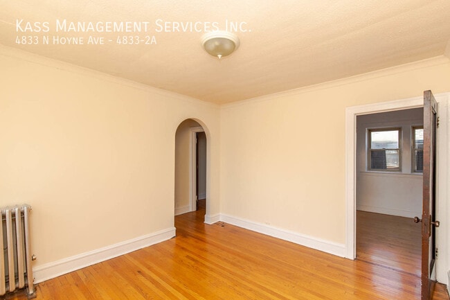 Building Photo - 4833 N Hoyne Ave