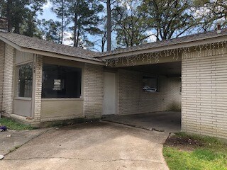 Building Photo - 100 Westwood Dr.
